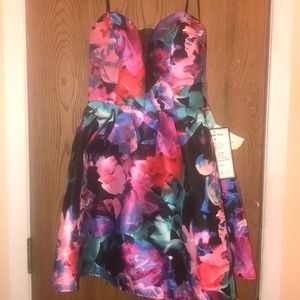 Juniors Strapless Floral Print Fit & Flare Dress